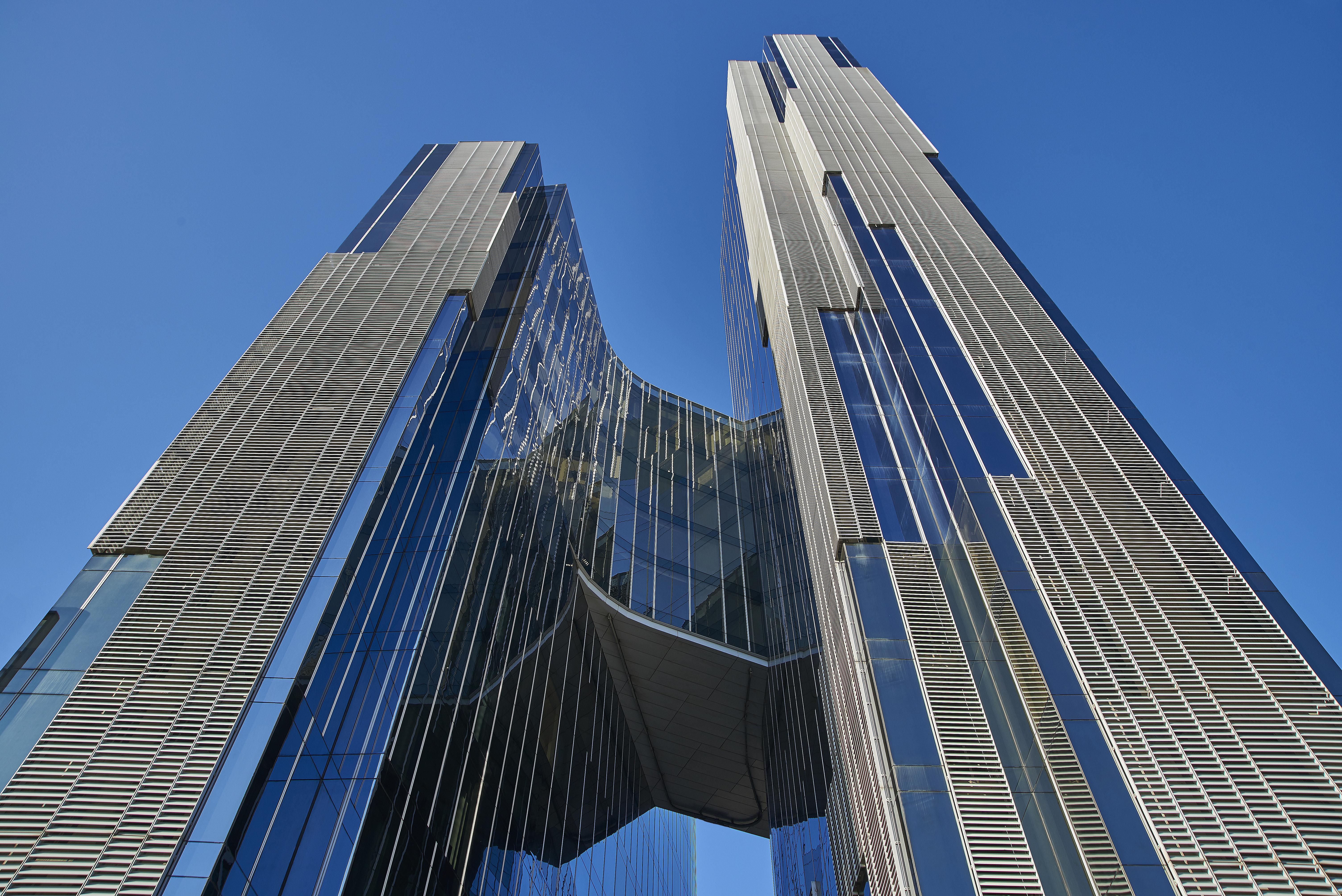 Torre Marenostrum: icono arquitectónico en Barcelona