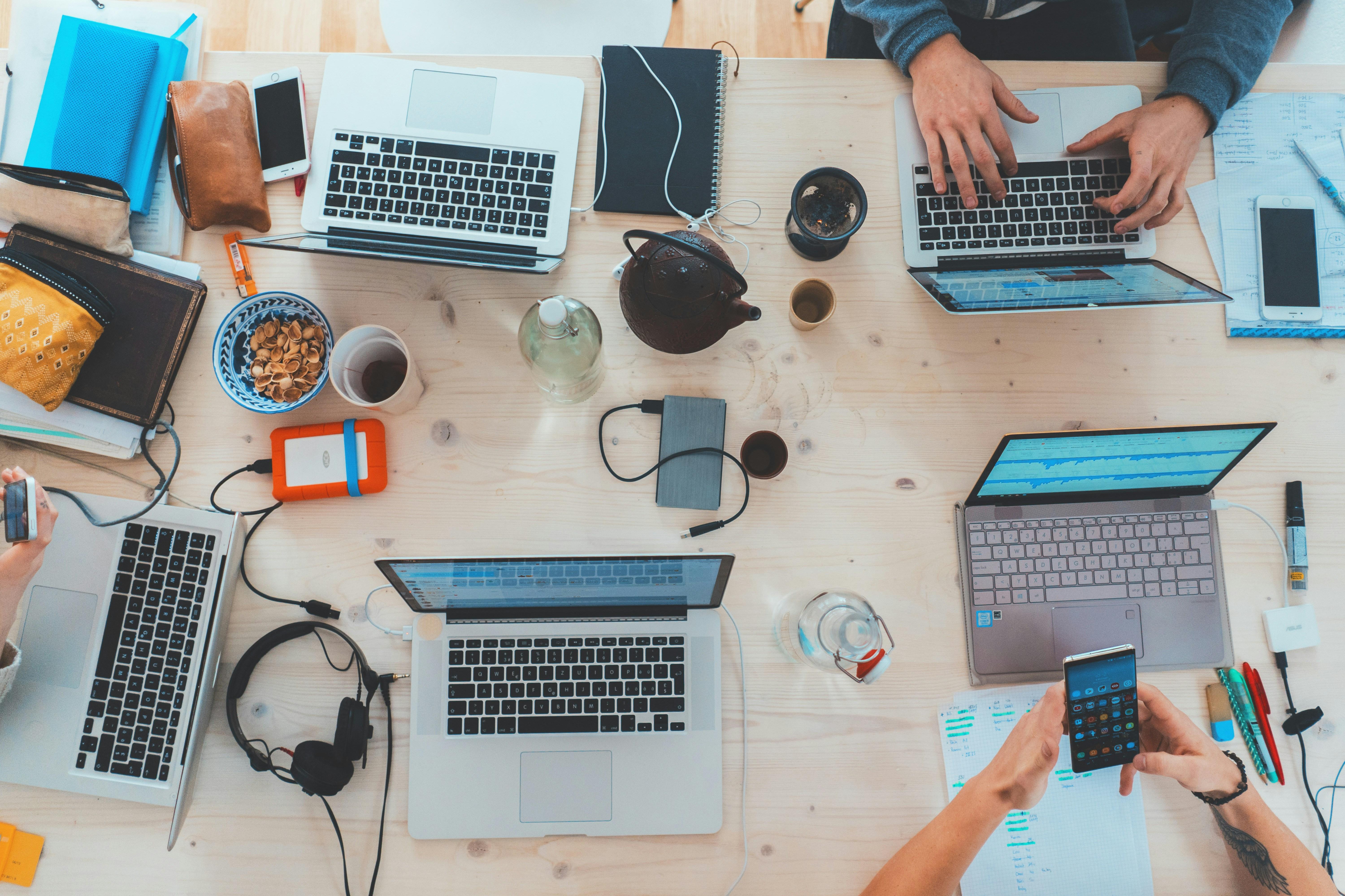 Decluttering: what it is and how to apply it to your workspace.