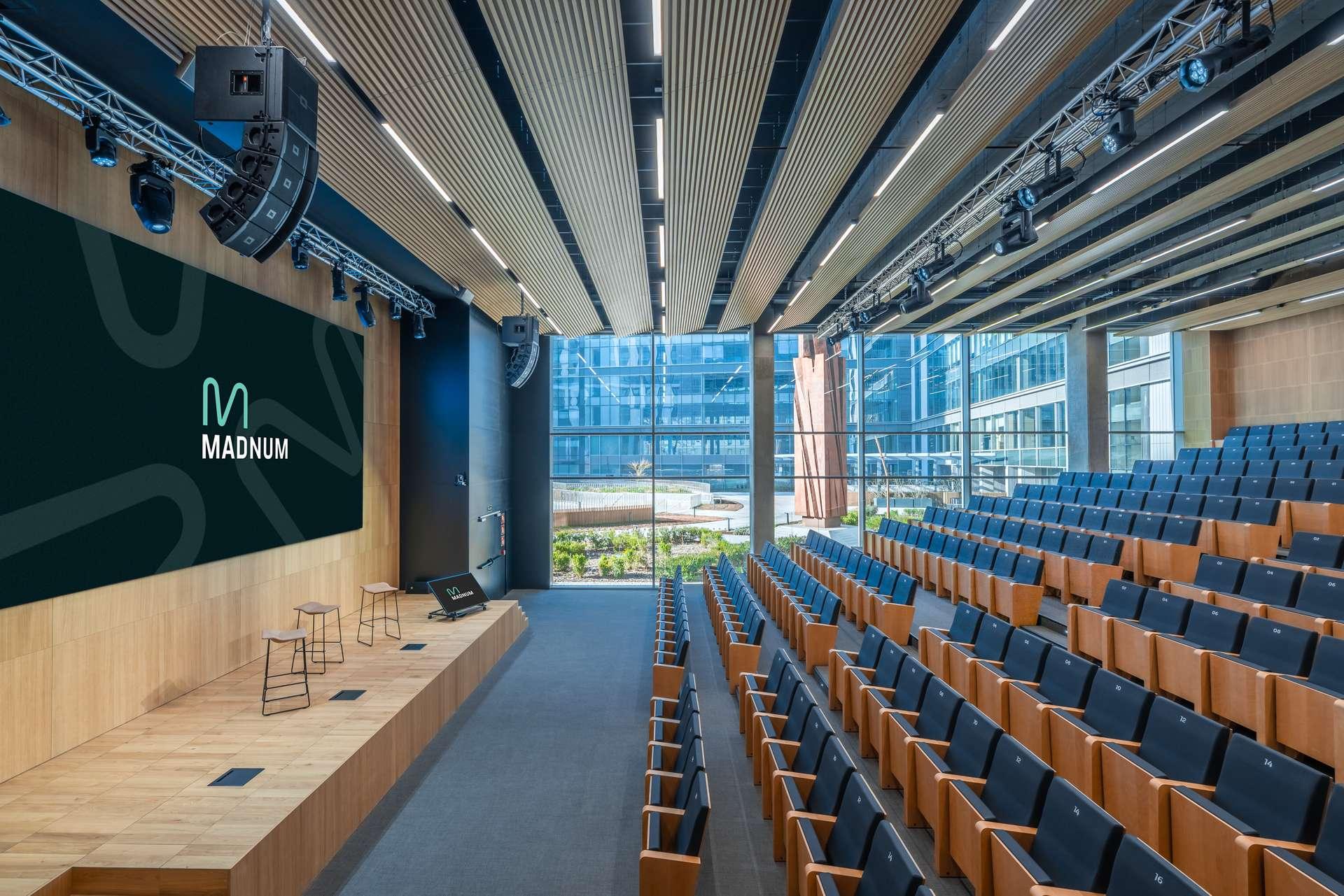 Un auditorium spécialement conçu pour les réunions professionnelles